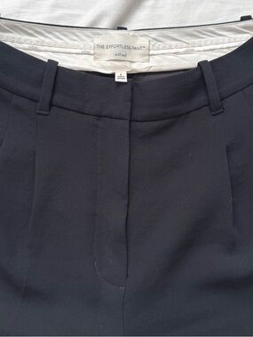 Wilfred Navy The Effortless Pant - Women's Tailored Shorts